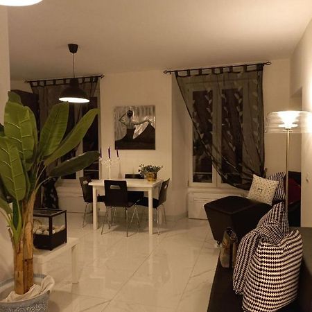 Violet Apartment Como Buitenkant foto