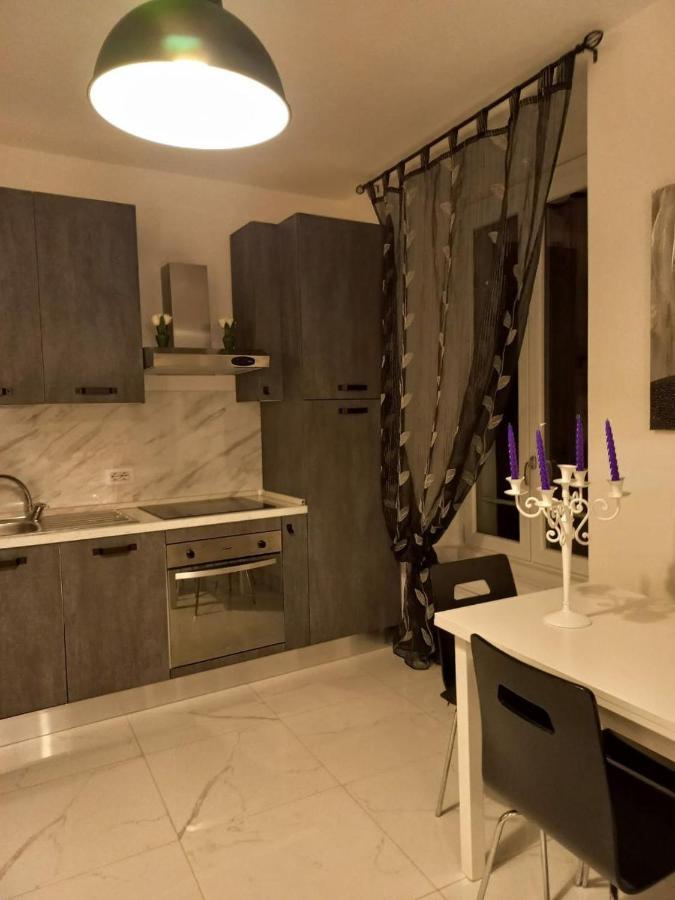 Violet Apartment Como Buitenkant foto